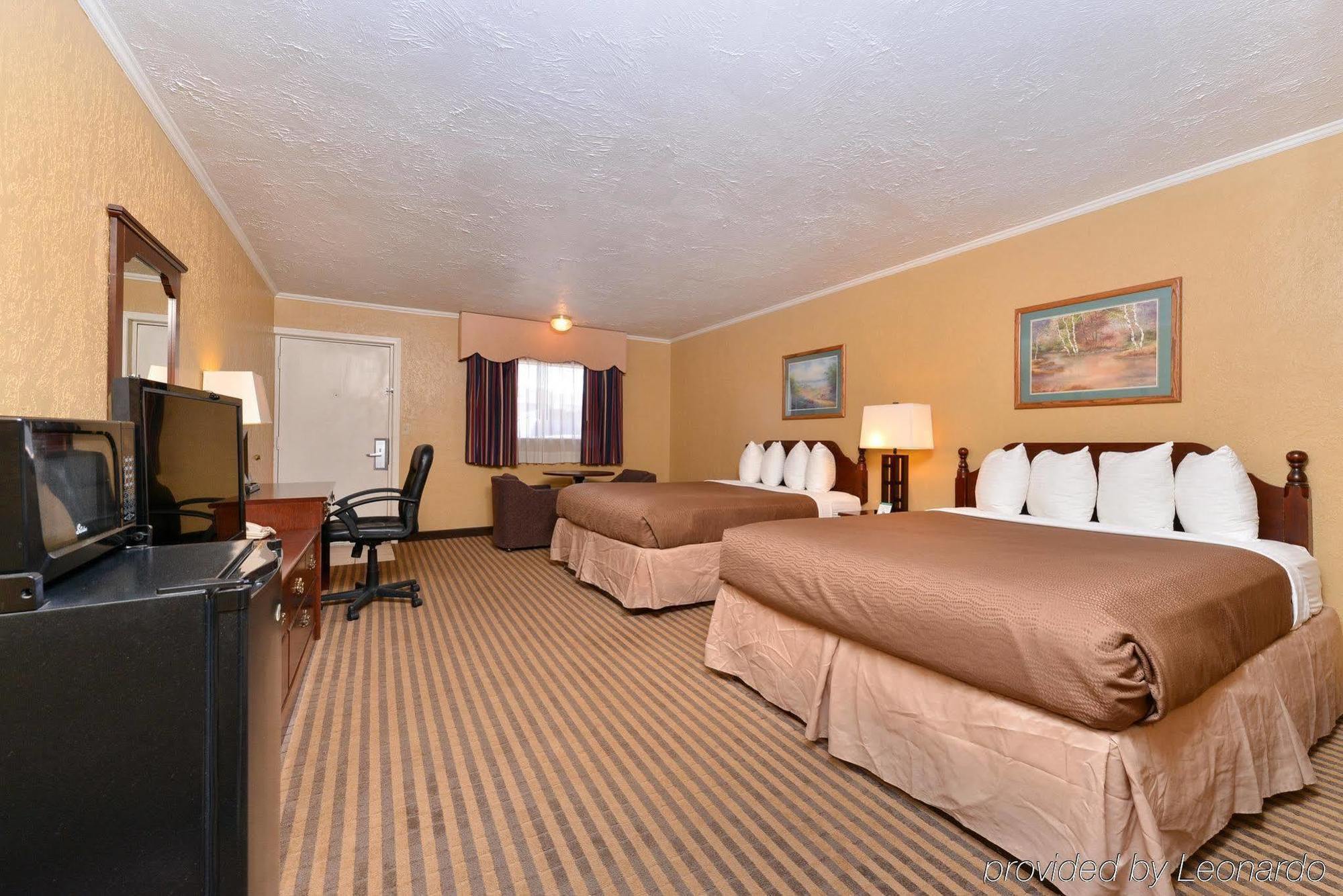 Executive Plus Inn And Suites Elk City Exterior photo